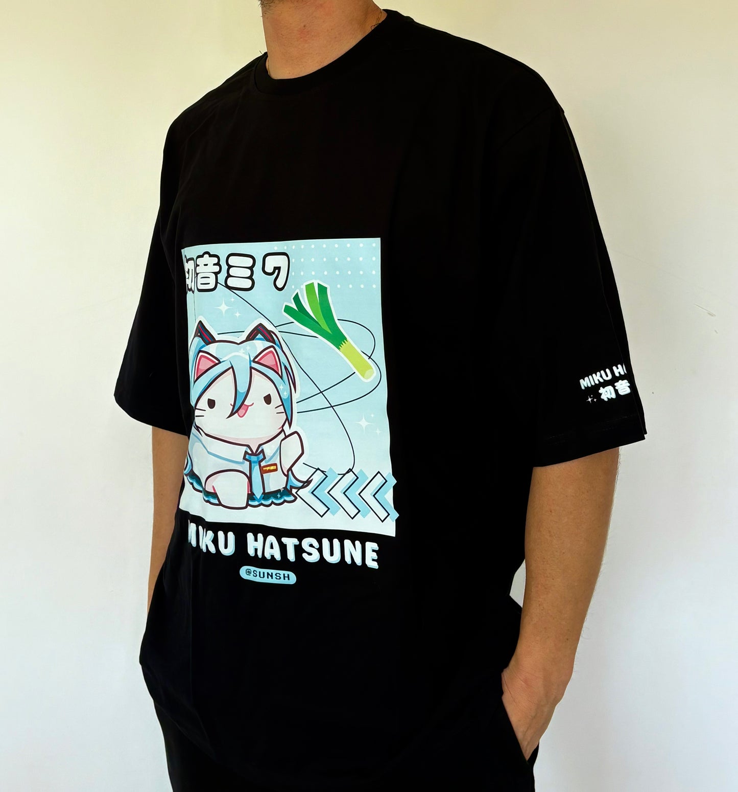 over size t-shirt - בעיצובים שונים